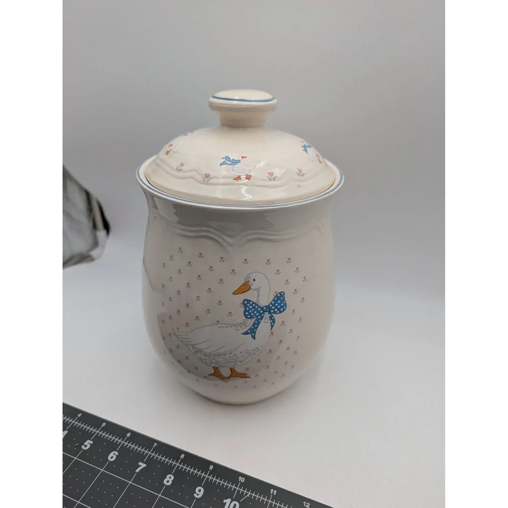 Tienshan Canister Cream Aunt Rhody Country Goose Stoneware Jar Lid 10 in